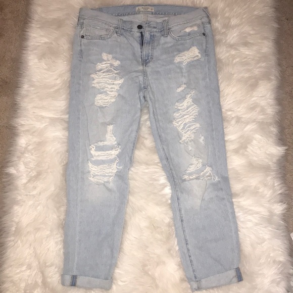 abercrombie light wash jeans